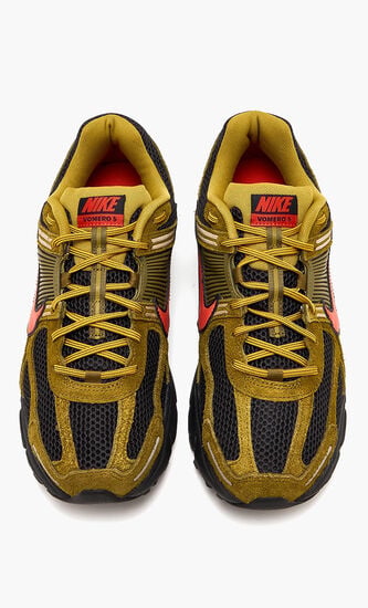 Zoom Vomero 5 Sneakers
