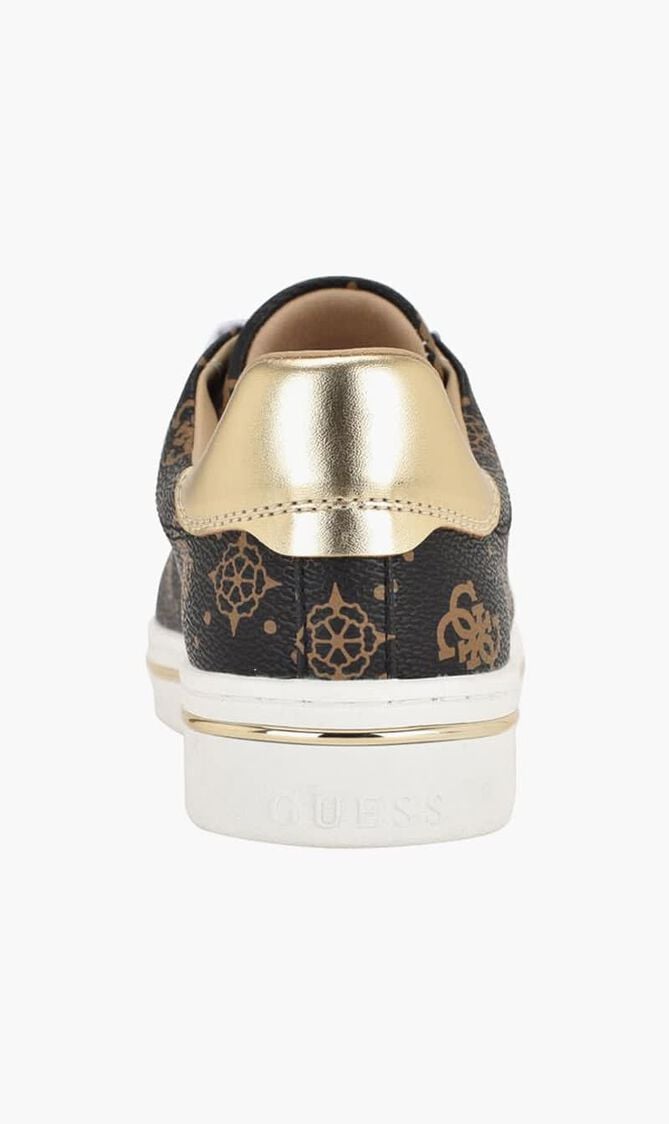 Stasey Quattro G Low-Top Sneakers