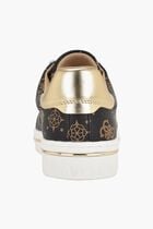 Stasey Quattro G Low-Top Sneakers