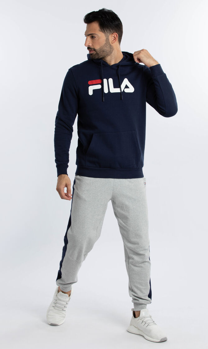 هودي أكسل مزين بشعار