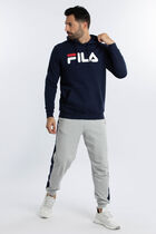 هودي أكسل مزين بشعار