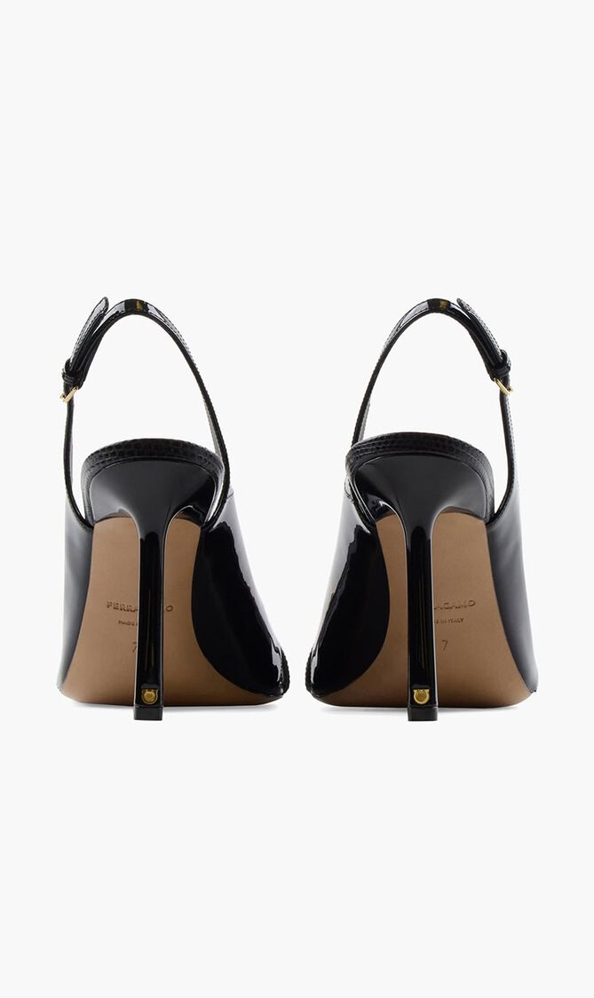SANDAL