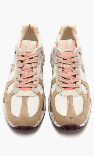 Mase Sneakers