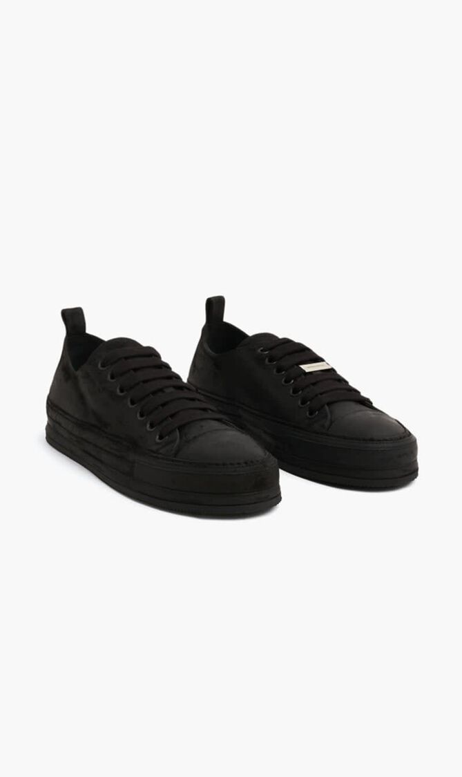 Gert Low Top Sneakers