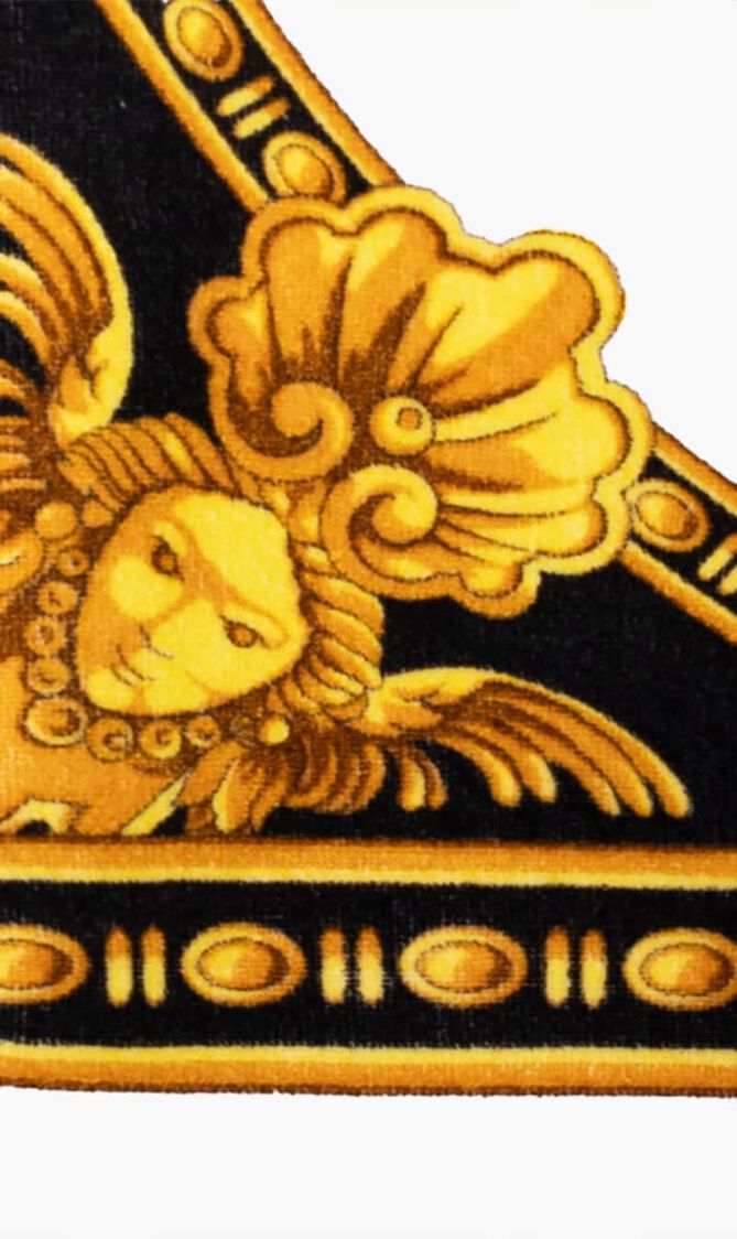 La Coupe Des Dieux Bath Towel