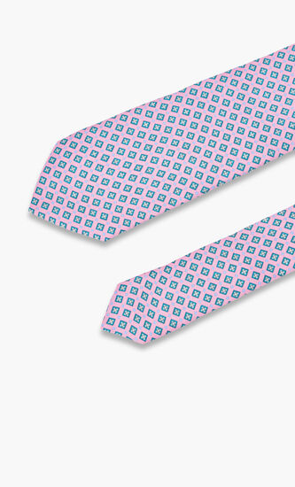 Elegant Square Pattern Tie