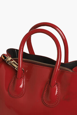 حقيبة يد واسعة بتصميم صغير من الجلد