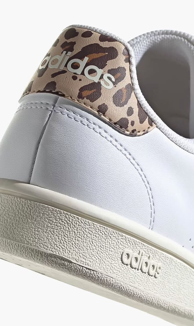 Advantage Base Sneakers