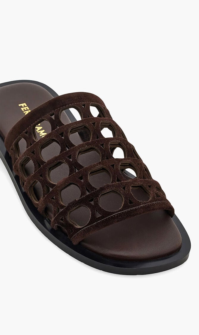SANDAL