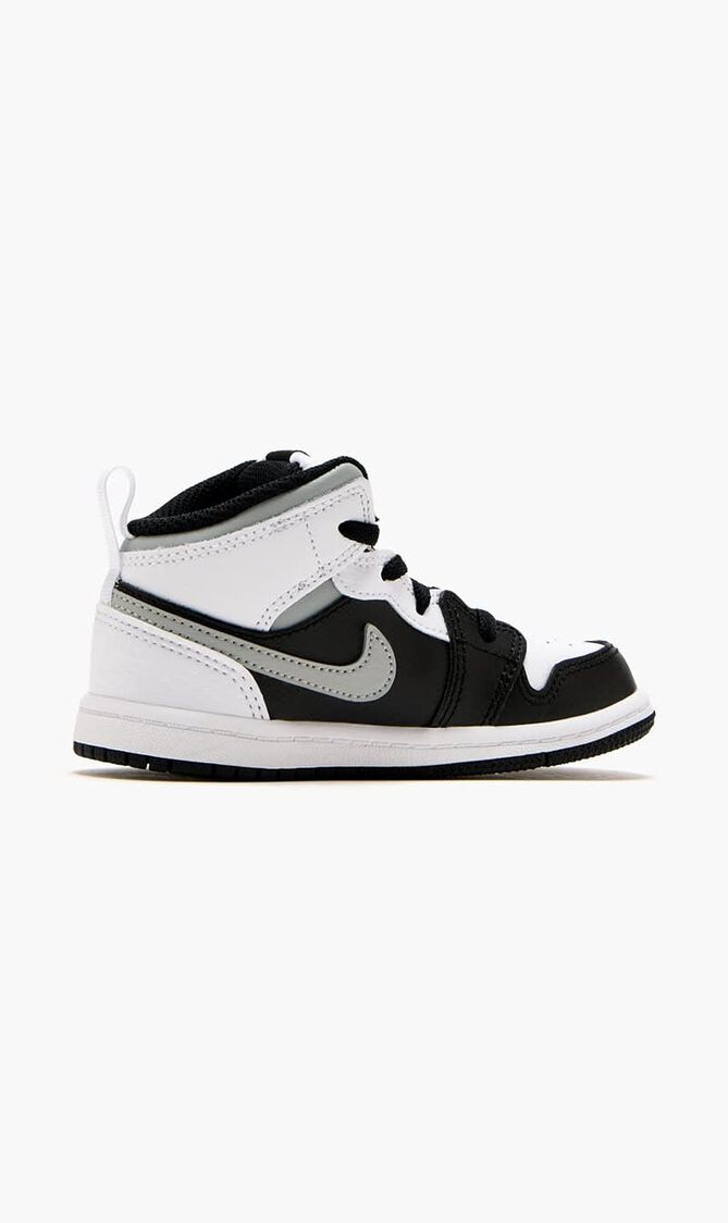 Jordan 1 Mid sneakers