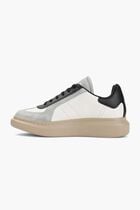 LEATHER UPPER AND RUBBER SOLE