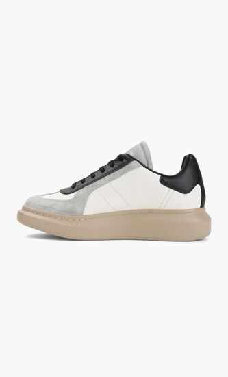 LEATHER UPPER AND RUBBER SOLE