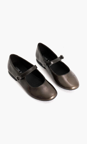 Plie Leather Flats