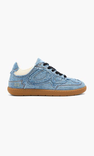 08 Sneakers