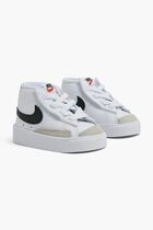 Blazer Mid '77 Sneakers