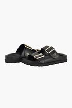 Fasten Sandals