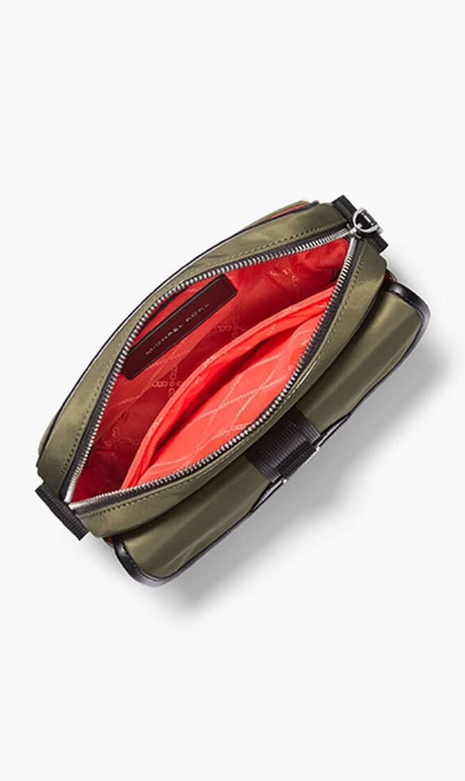 UTILITY FLAP XBODY W PCH