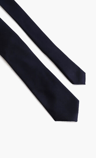ربطة عنق سادة من الحرير