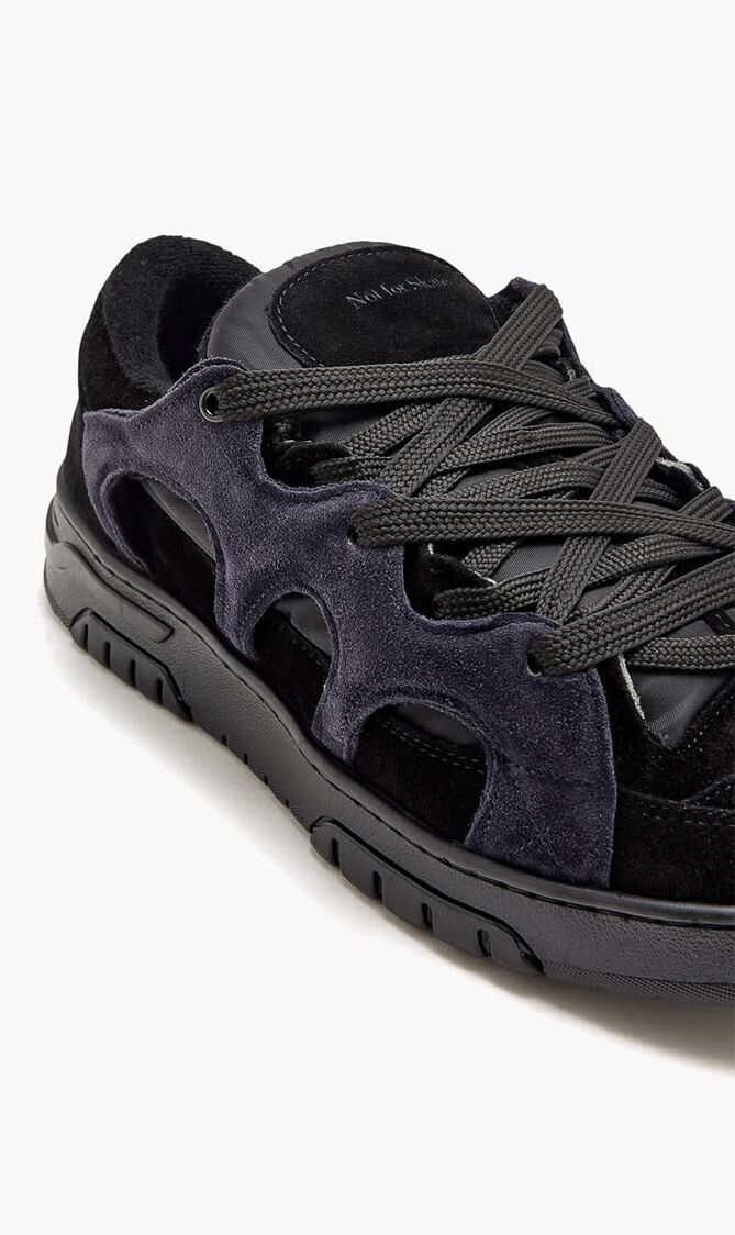 Model 1 Sneakers