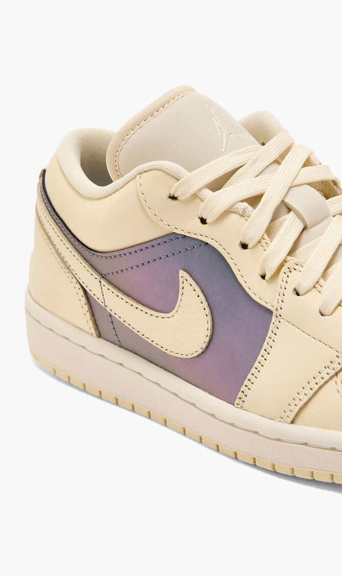 Air Jordan 1 Low SE Sneakers