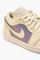 Air Jordan 1 Low SE Sneakers