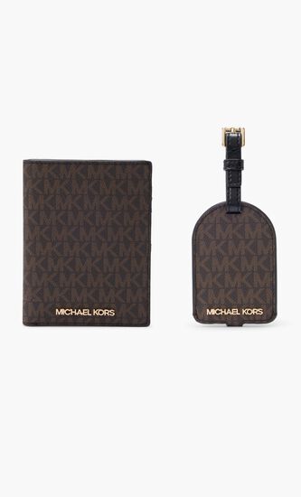 Giftable Box Of Passport With Luggage Tag
