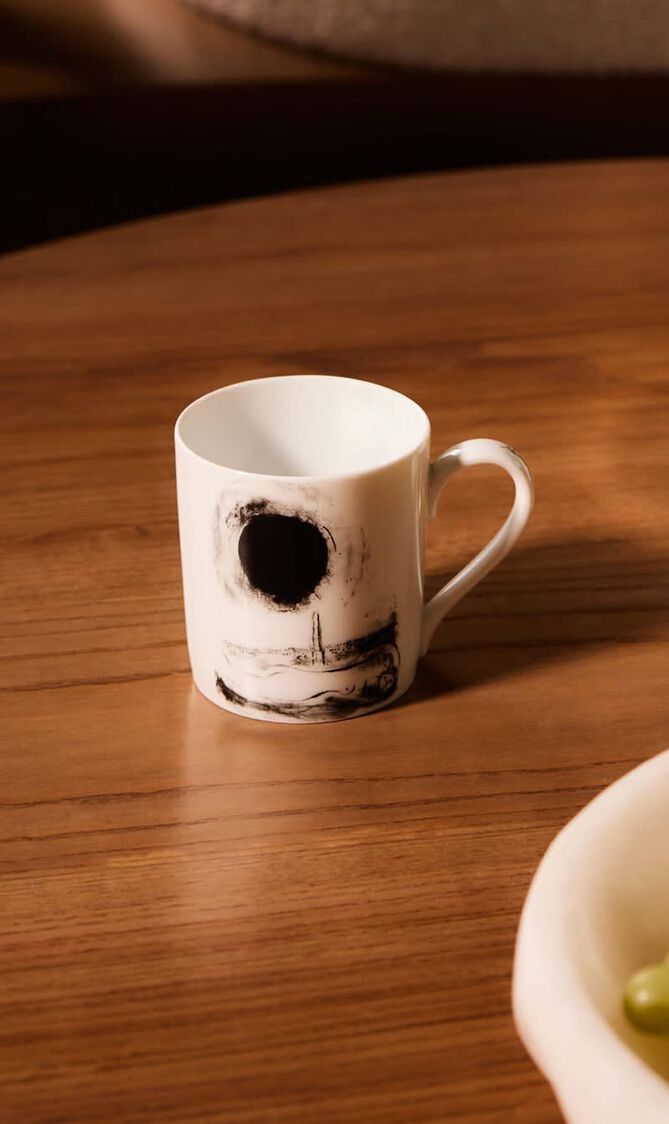 Chagal Le Soleil Noir Sur Paris Mug White