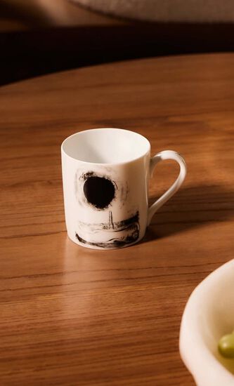 Chagal Le Soleil Noir Sur Paris Mug White