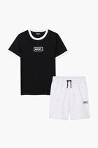 T SHIRT AND BERMUDA SHORTS