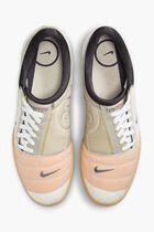 Total 90 III  Sneakers