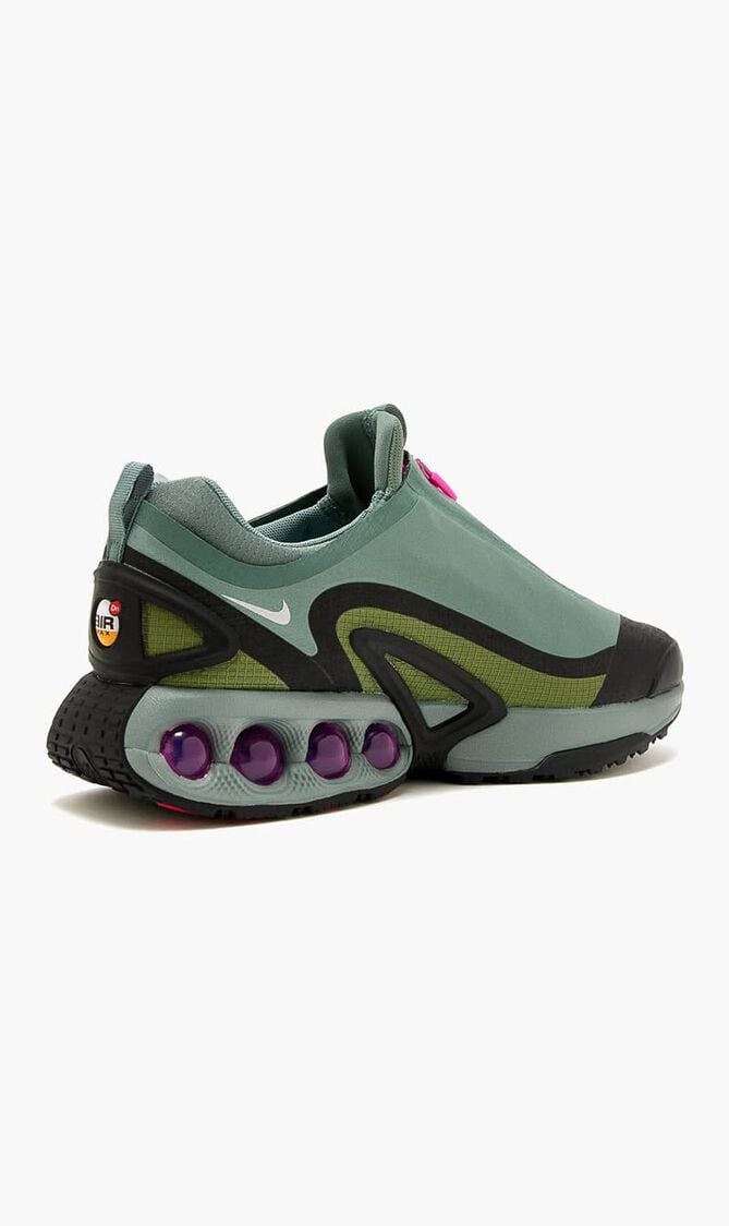 Air Max Dn Roam Sneakers