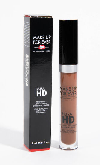 Ultra Had Light Capturing Self-Setting Concealer, 54