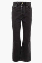 Le De-N&atilde;žmes Court