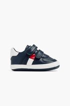 Kiki Sneakers