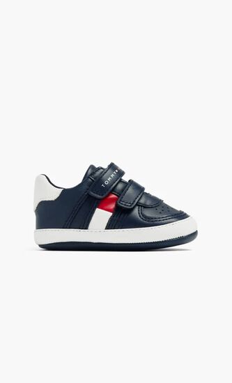 Kiki Sneakers