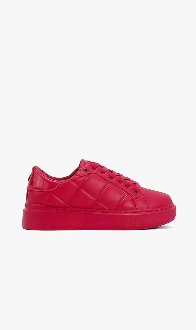 Hilan Low Top Sneakers