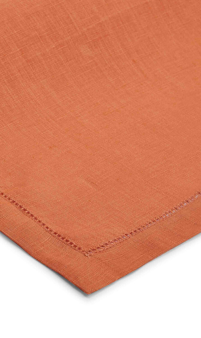 CDU SIENNA 102 FELIZ NAPKIN 46 X 46 CDU SIENNA 102 FELIZ NAPKIN 46 X 46