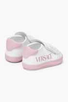 Logo Baby Trainers