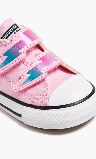 Chuck Taylor All Star 2V Sneakers