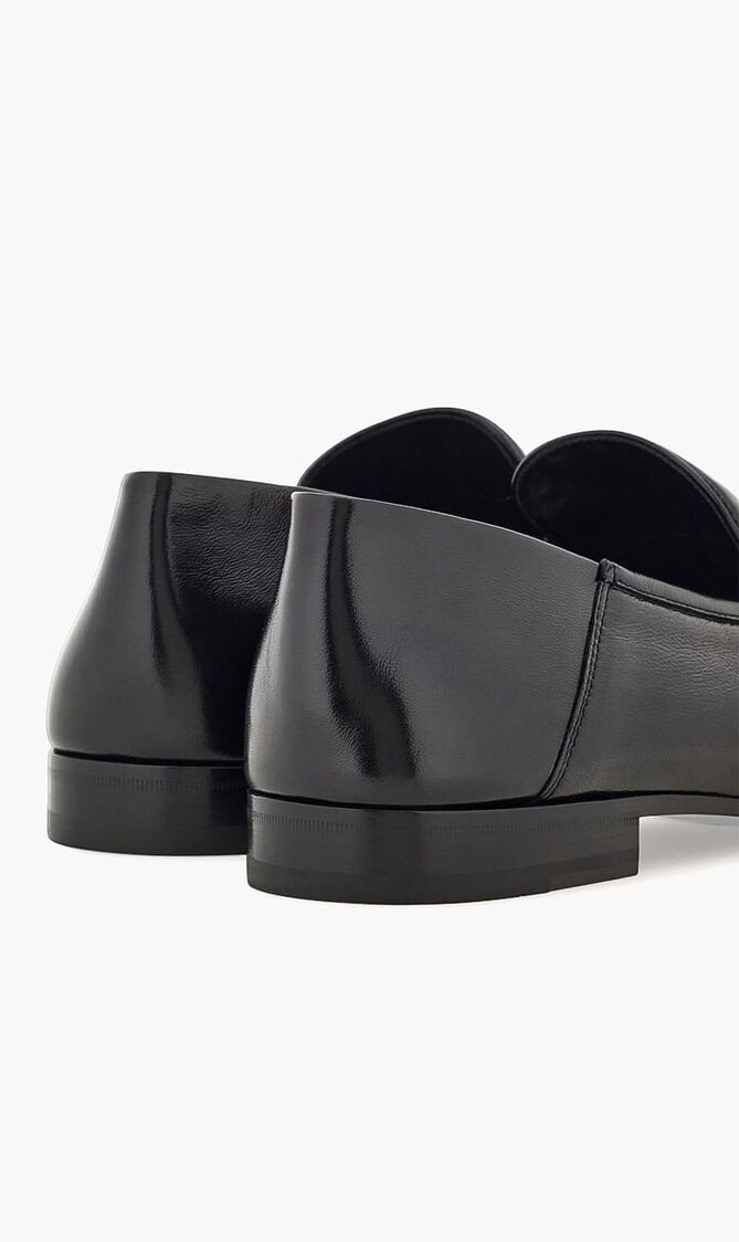 ORNAMENT SLIP ON