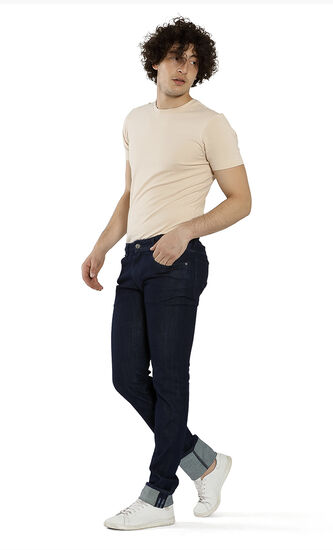 بنطال جينز مطاطي وحافة مطوية