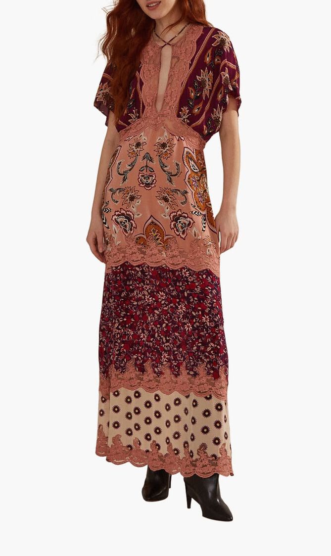 Glam Tapestry Laces Maxi Dress