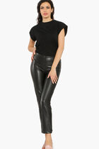 بنطال من الجلد