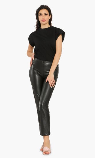 بنطال من الجلد