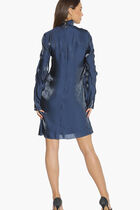 فستان قصير بتصميم مموج