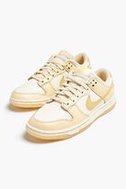 Dunk Low Sneakers Dunk Low Sneakers