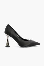 Debut Brooch Court Heels