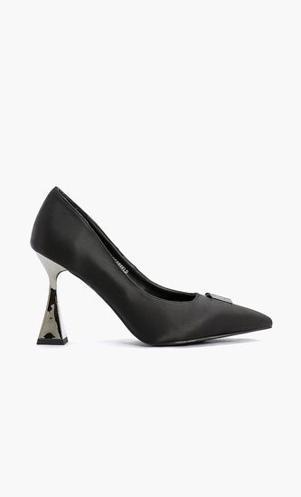 Debut Brooch Court Heels