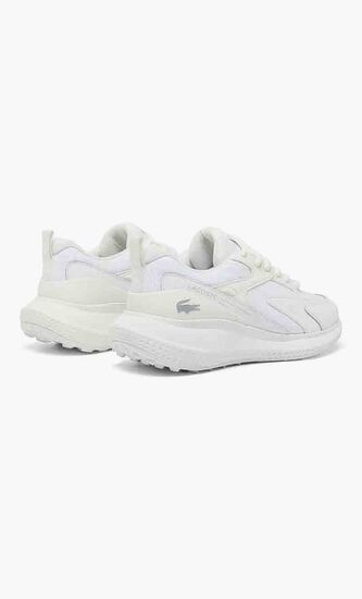 L003 Low Top Sneakers