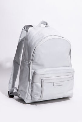 حقيبة ظهر لو بلاج مصنوعة من النايلون وبتصميم جديد
